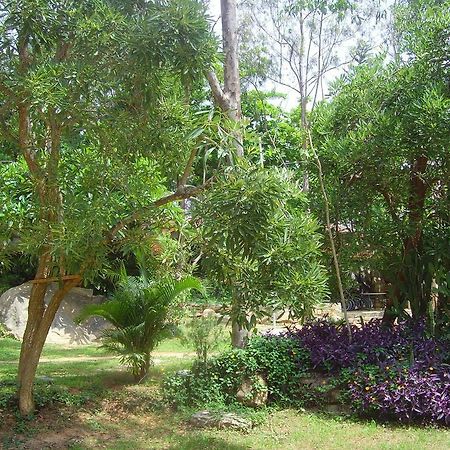 Eagle Ridge Resort Bangalore Exteriör bild